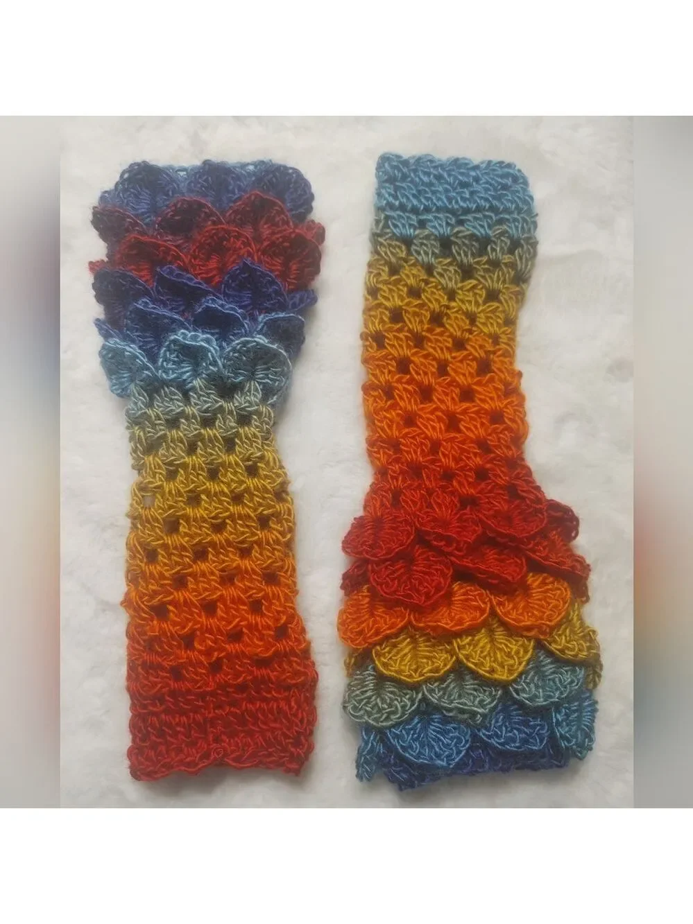 Just in! Handmade Dragonscale Fingerless Texting Gloves Bright Beautiful Rainbow